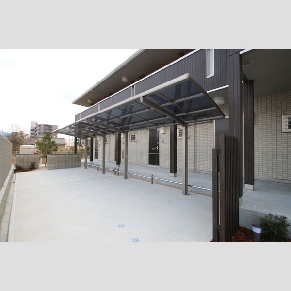 現地周辺 (駐輪場)