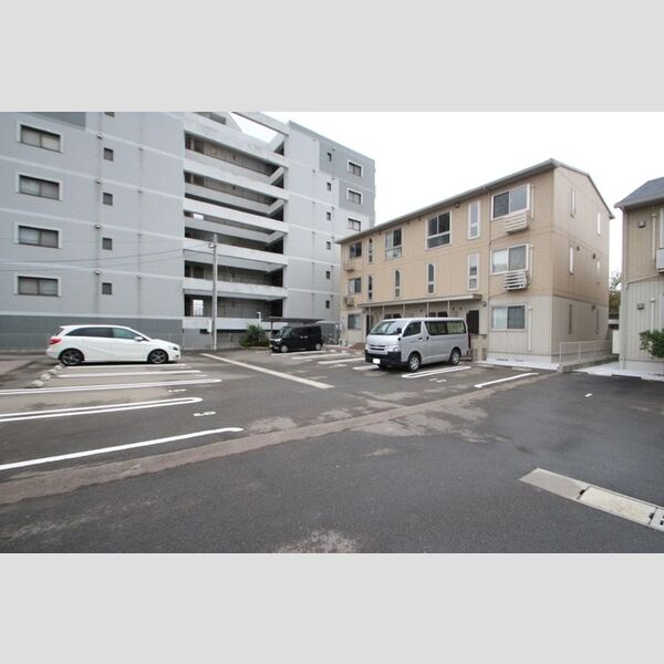 駐車場 (駐車場)