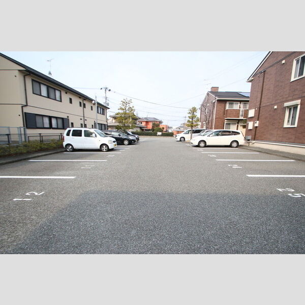 駐車場 (駐車場)