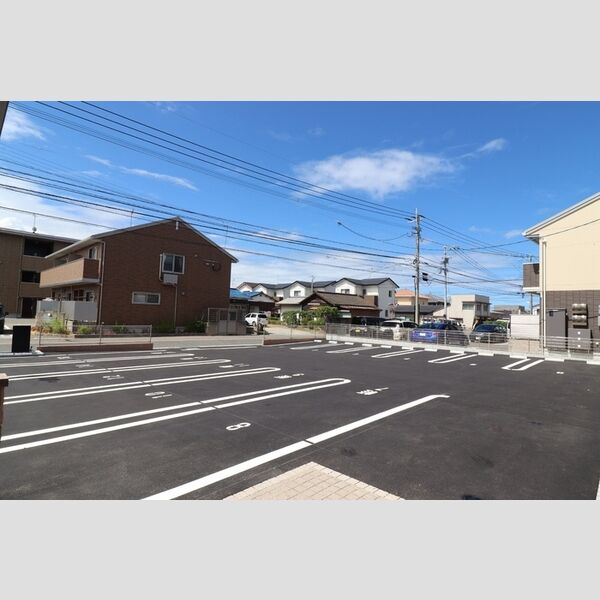 駐車場 (ソフィア新宮Ⅲ)