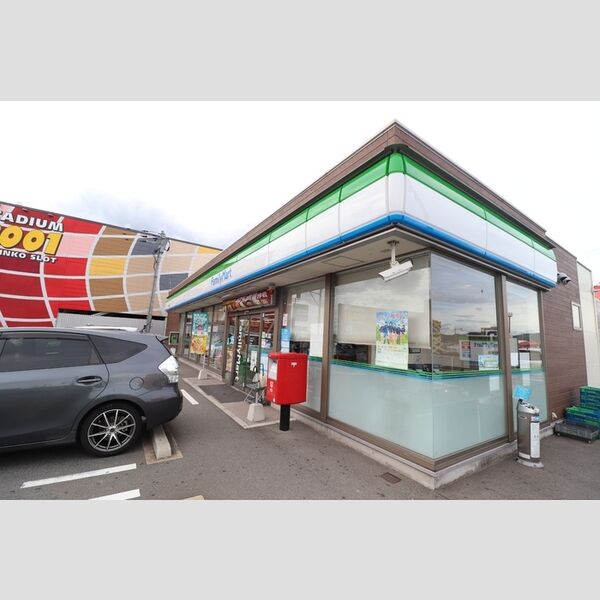 現地周辺 (ファミリーマート宗像徳重店(600m))