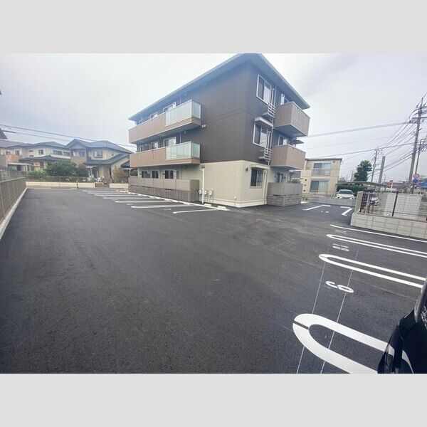 駐車場 (駐車場)