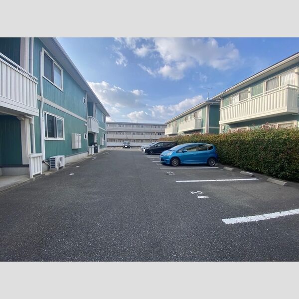 駐車場 (駐車場)