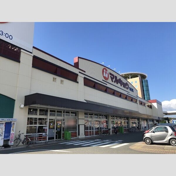 現地周辺 (マルキョウ和白店680m)