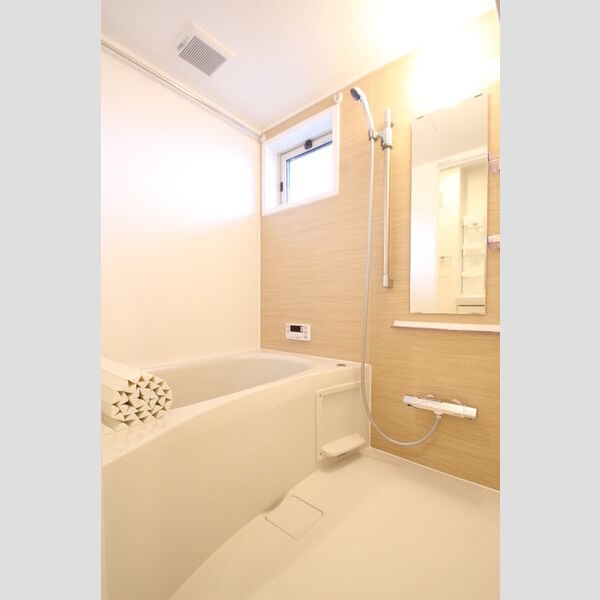 バス (206　浴室)