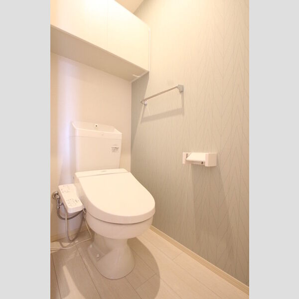 トイレ (206　温水洗浄暖房便座)