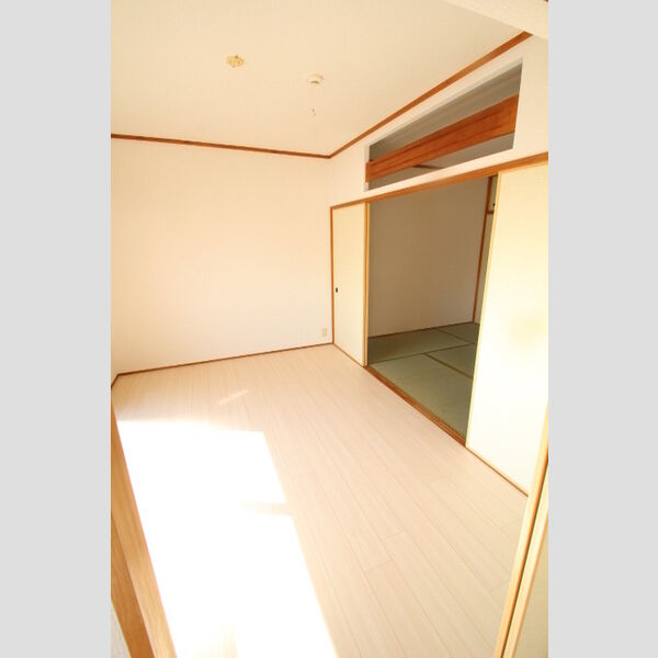その他 (洋室6帖)