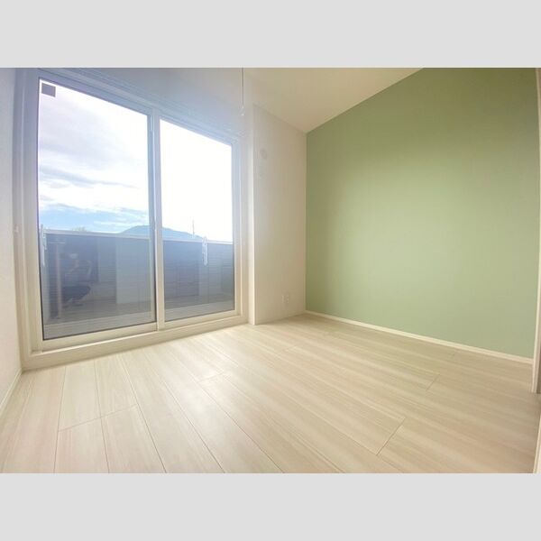 その他 (302　洋室)