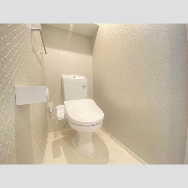 トイレ (302　トイレ)