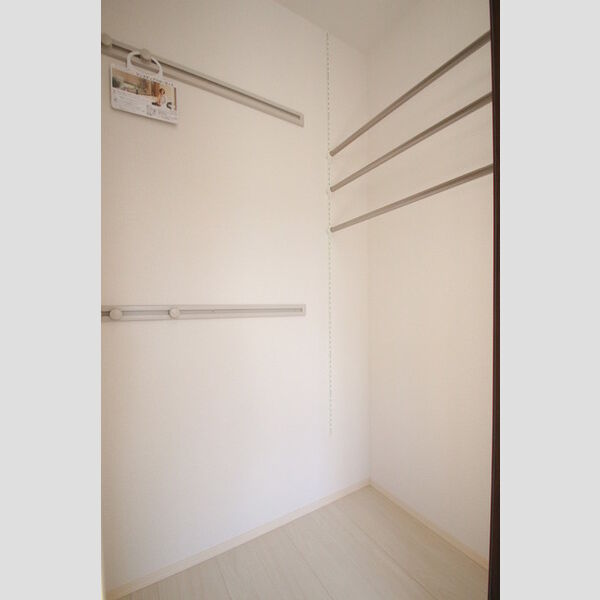 収納 (ワンステップクローゼット)
