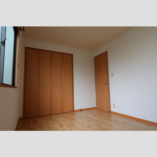 その他 (洋室6畳)