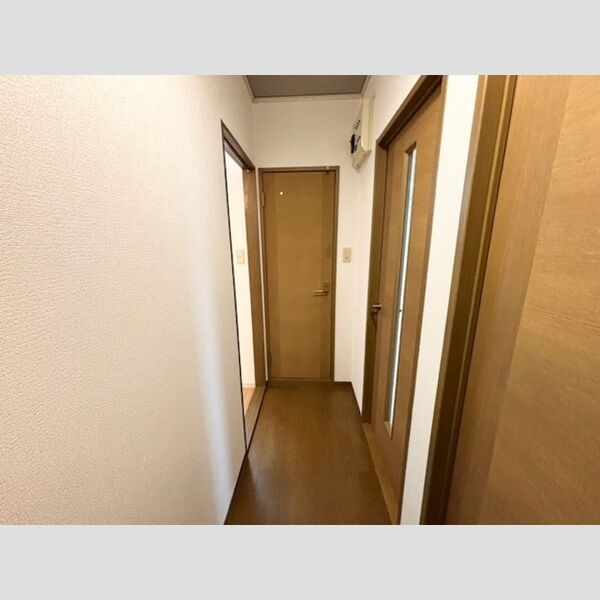 その他 (廊下)