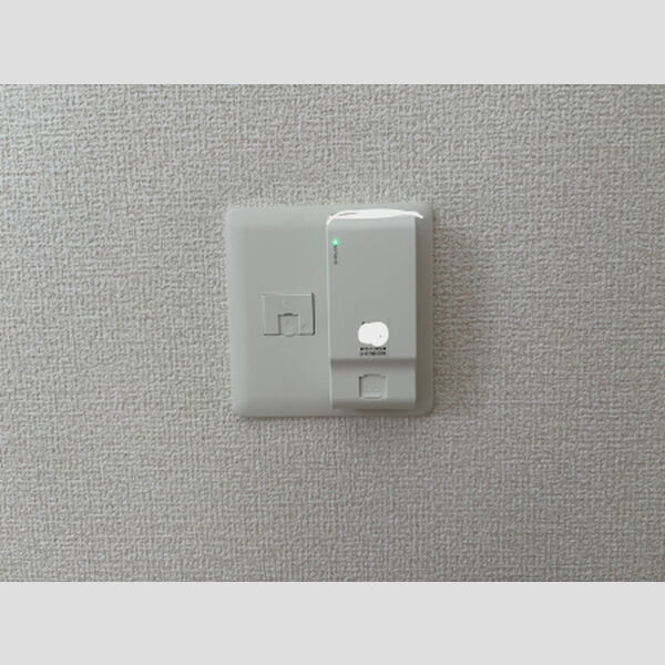 その他 (インターネット無料)