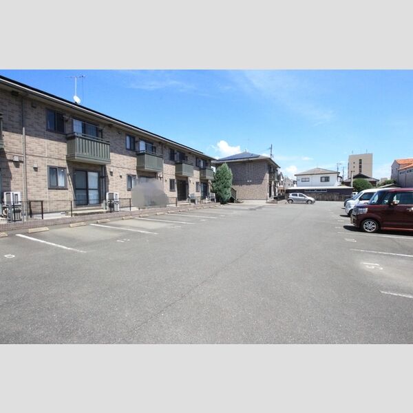 駐車場 (駐車場)