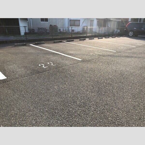 駐車場 (駐車場)