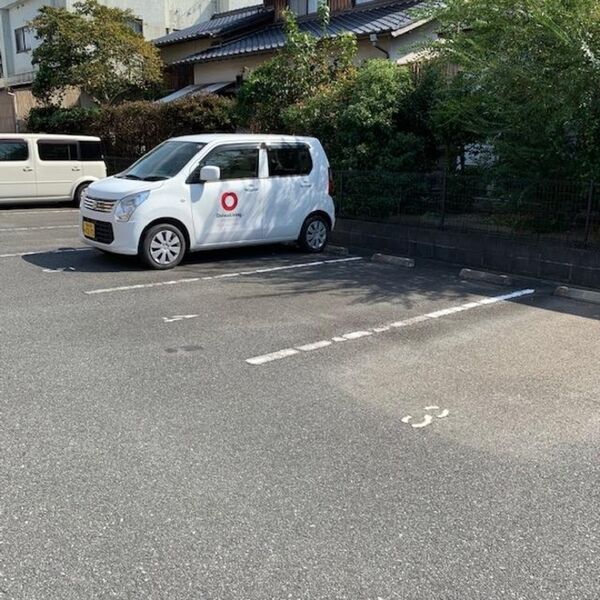 駐車場 (駐車場)