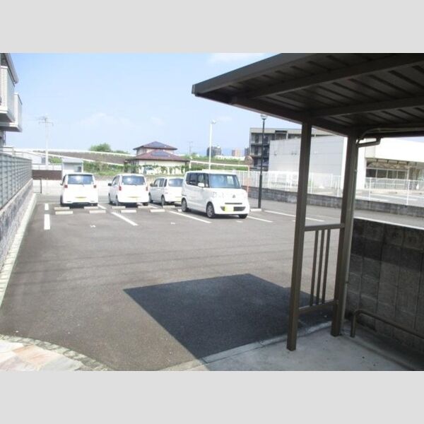 駐車場 (駐車場)