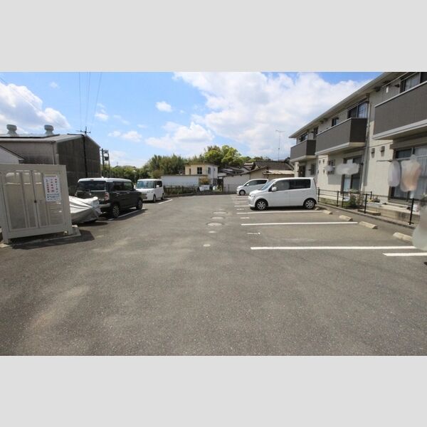 駐車場 (駐車場)