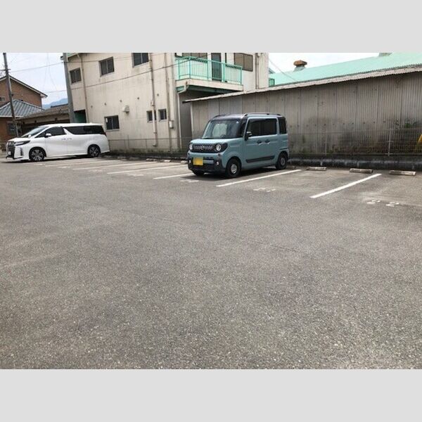 駐車場 (駐車場)