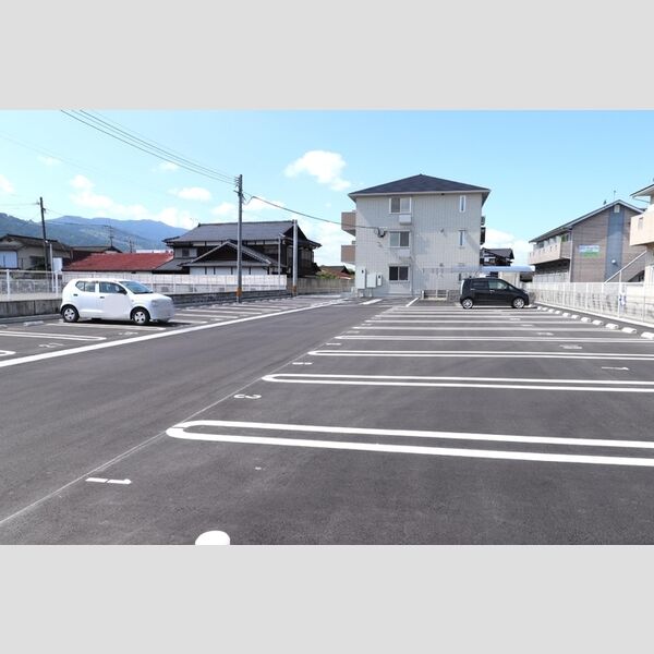 駐車場 (駐車場)