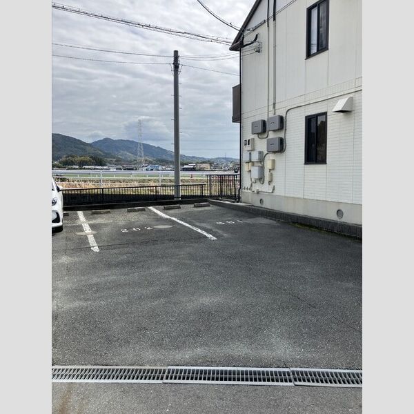 駐車場 (駐車場)