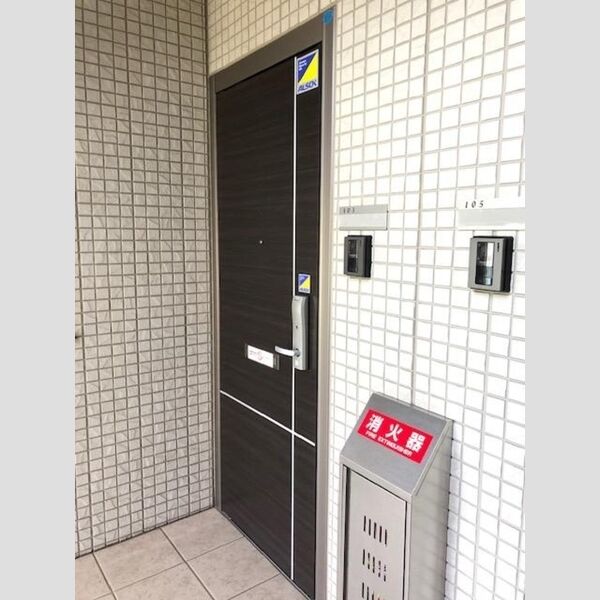 エントランス (103 玄関)