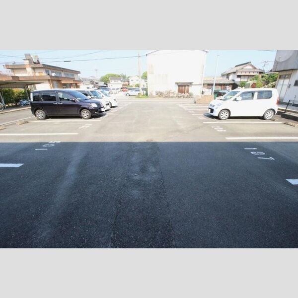 駐車場 (駐車場)