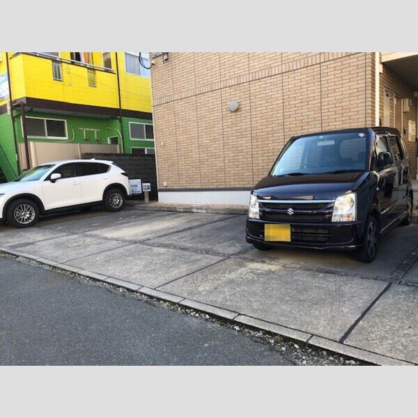 駐車場 (駐車場)