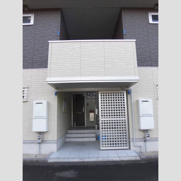 エントランス (入口)