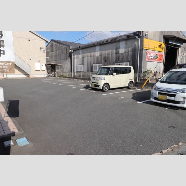 駐車場 (駐車場)