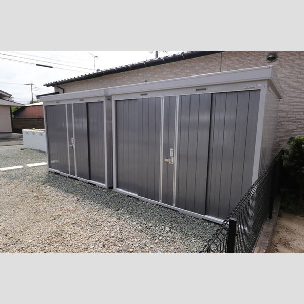 現地周辺 (倉庫)