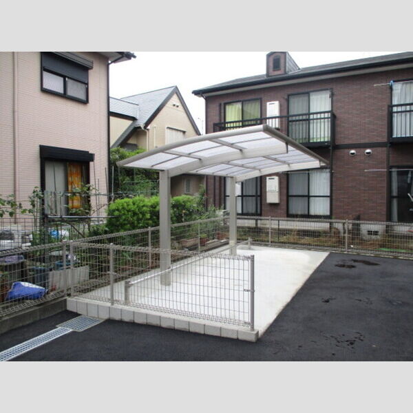 現地周辺 (駐輪場)