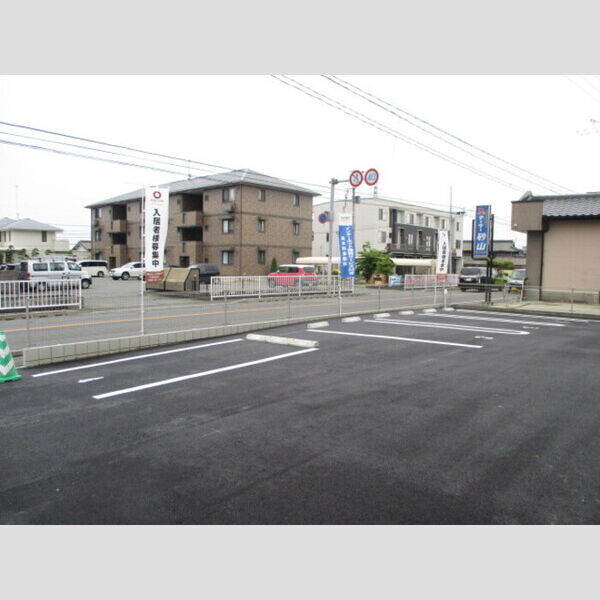 駐車場 (駐車場)