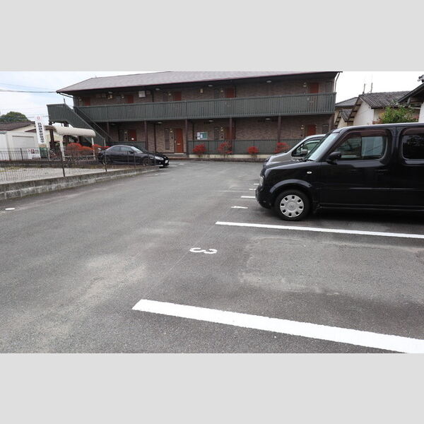 駐車場 (駐車場)