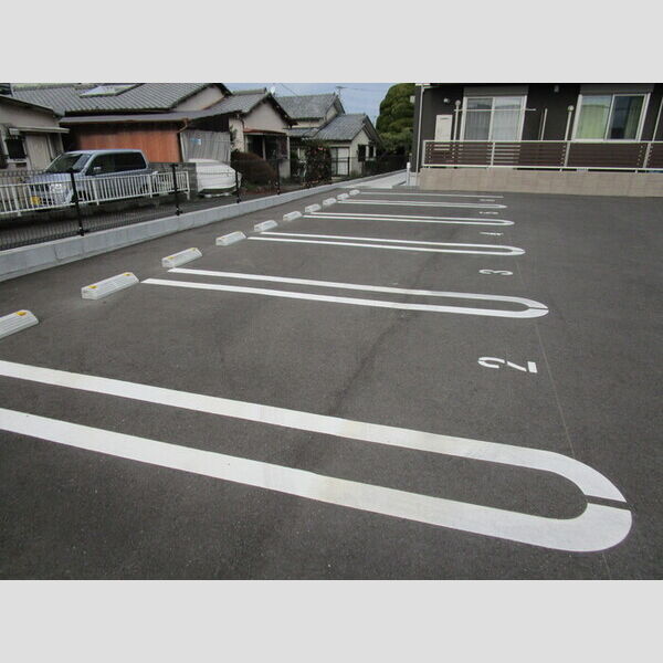 駐車場 (駐車場)