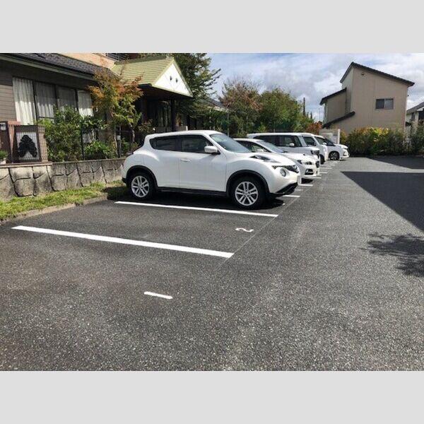 駐車場 (駐車場)