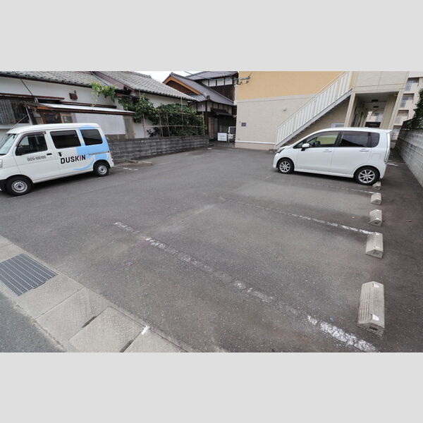 駐車場 (駐車場)
