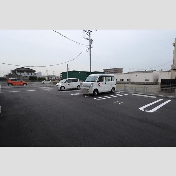 駐車場 (駐車場)