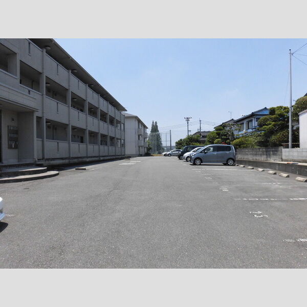 駐車場 (駐車場)