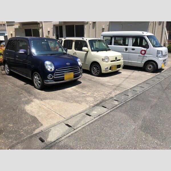 駐車場 (駐車場)