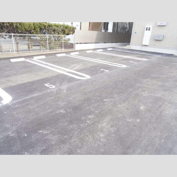 駐車場 (駐車場)