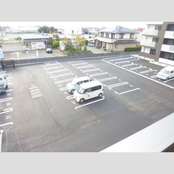 駐車場 (駐車場)