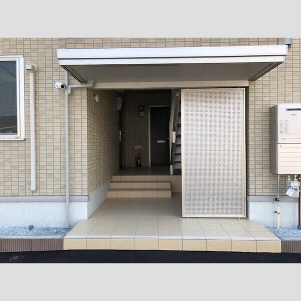 エントランス (エントランス)