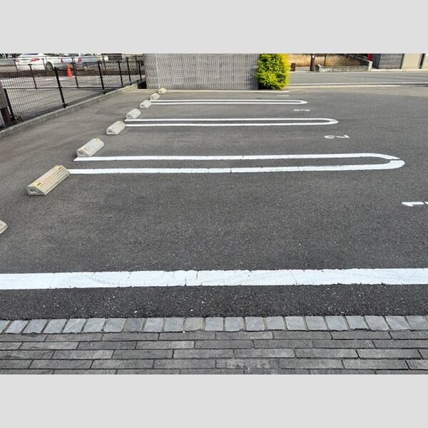 駐車場 (駐車場)