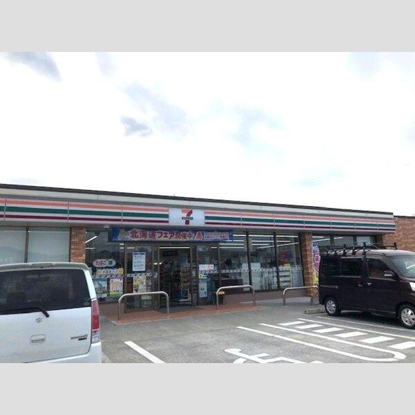 現地周辺 (セブンイレブンうきは千年店まで901m)