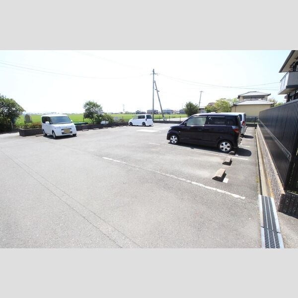 駐車場 (駐車場)