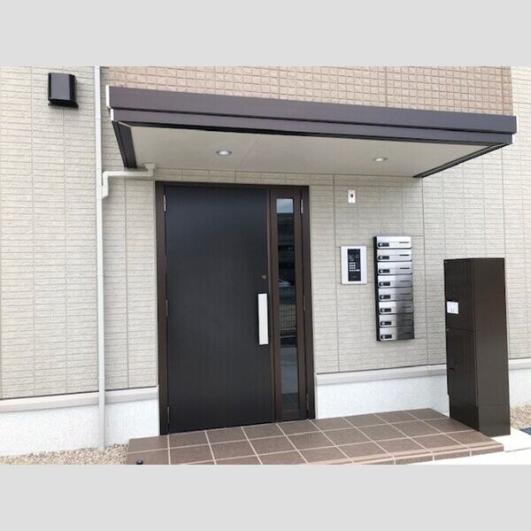 エントランス (エントランス)