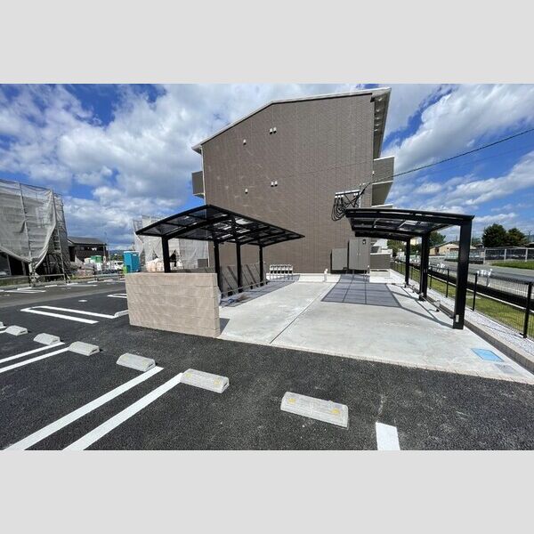 現地周辺 (Daiwa　Suite　Ⅲ　駐輪場)