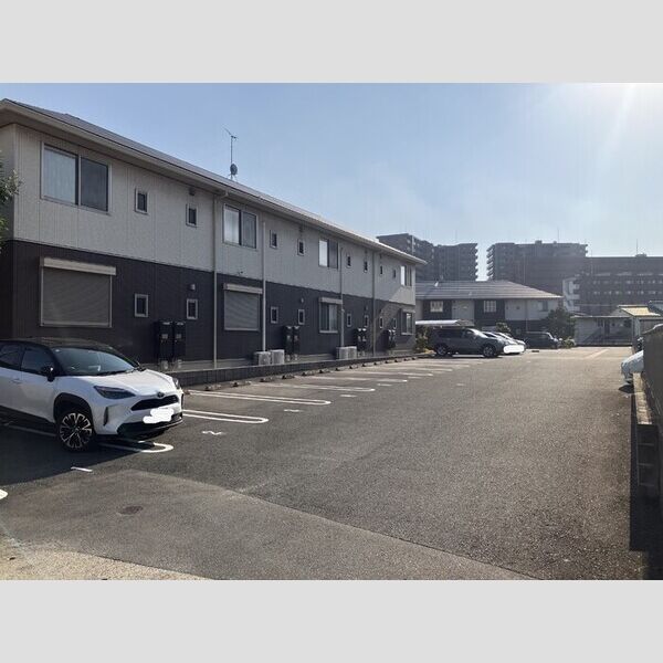 駐車場 (駐車場)