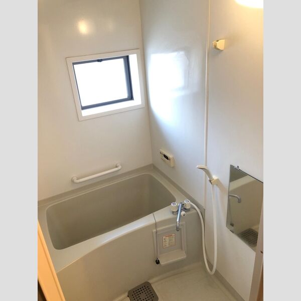 バス (B205　浴室)